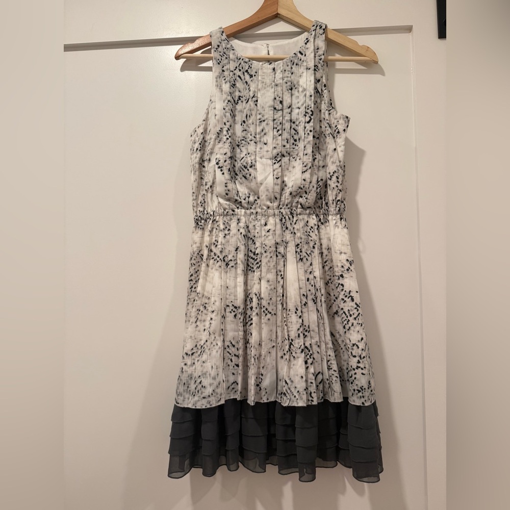 Jessica Simpson Black and White Patterned Midi Dress